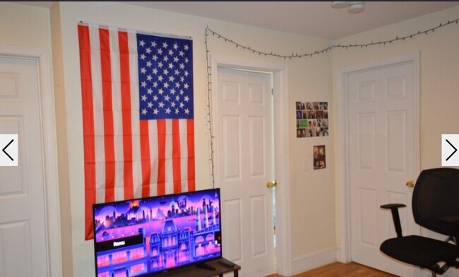 Building Photo - 62 Egmont St