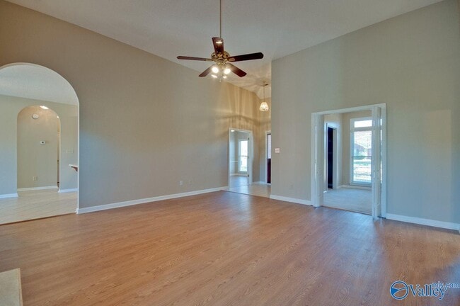 Building Photo - 97 S Interlaken Dr