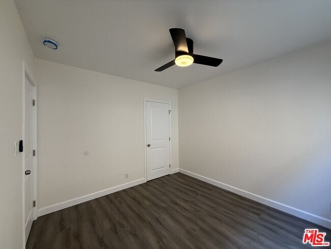 Building Photo - 11543 Venice Blvd.