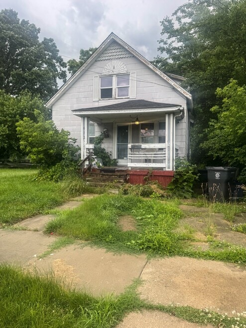 Building Photo - 612 Neubert Ave