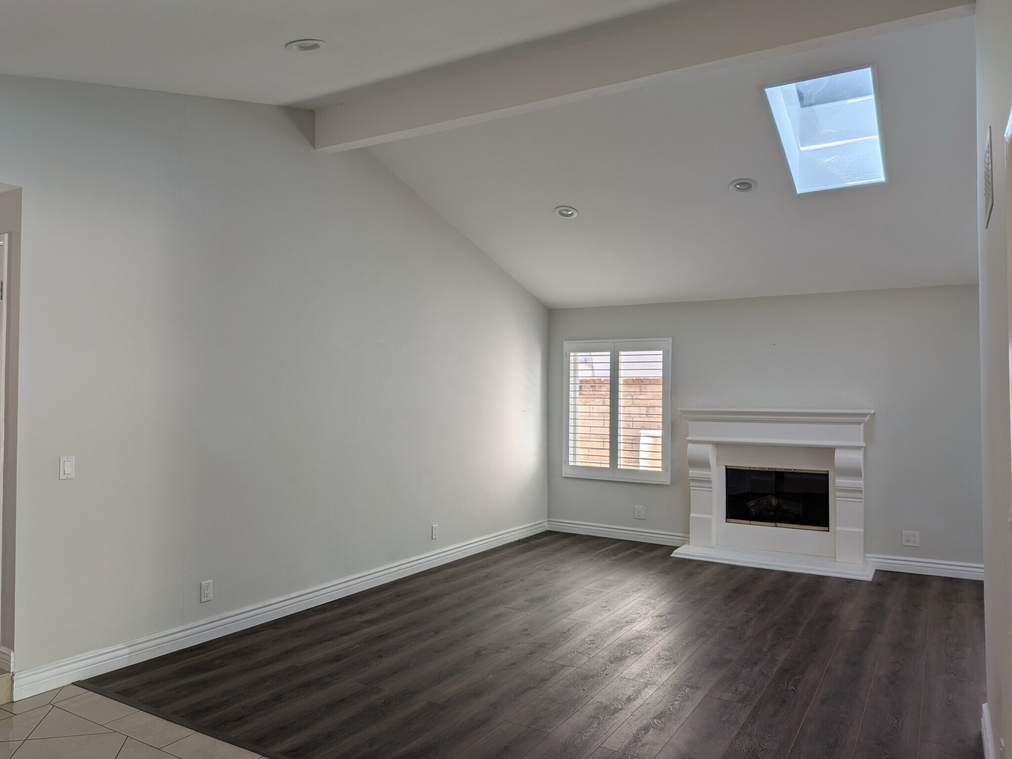 Building Photo - 20143 Baltar St