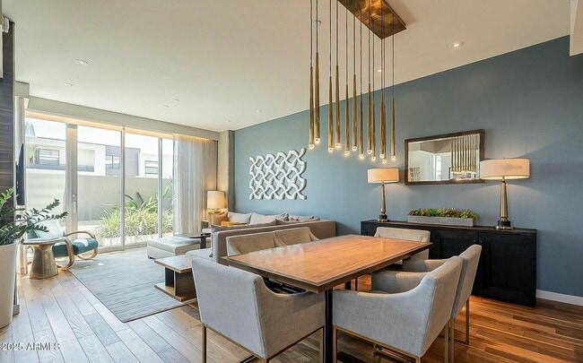 Building Photo - 5455 E Lincoln Dr