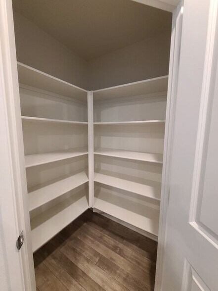 Building Photo - 30540 Altima Ct