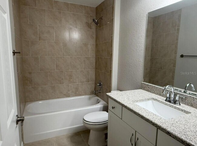 Building Photo - 13756 SW 102nd Pl