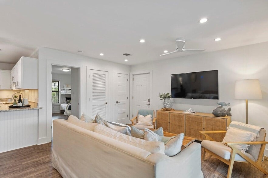 Building Photo - 3799 County Rd 30A