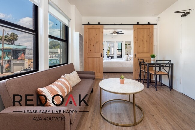 Building Photo - 1403 Innes Pl
