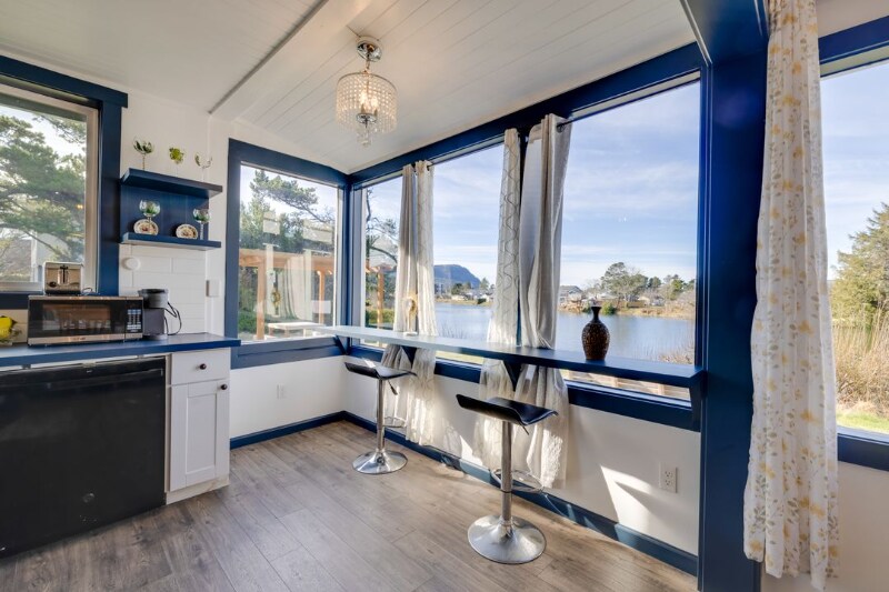 Building Photo - 400 S Holladay Dr