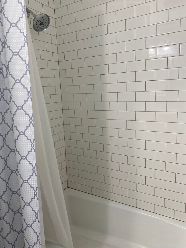 Building Photo - 6542 Ocean Crest Dr