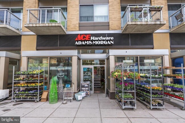 Building Photo - 2100 19th St NW