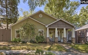 Building Photo - 3011 Clark St