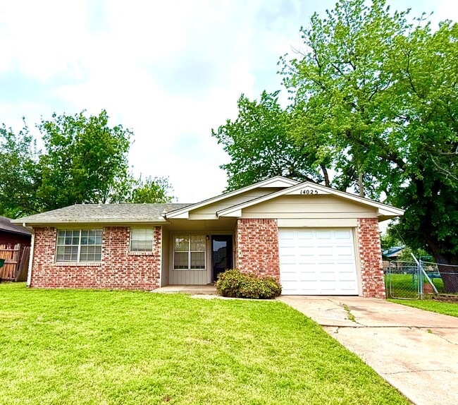 Primary Photo - Great 3BD 1.5BA Home in Edmond!!