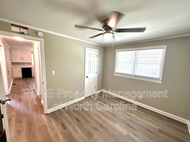 Building Photo - 108 Mendota Ave