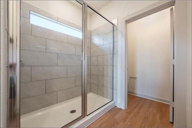 Building Photo - 10805 Meris Ln