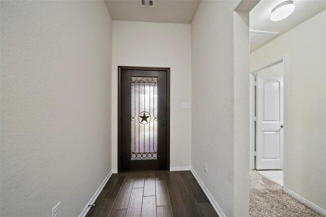 Building Photo - 2520 Quartz Trail