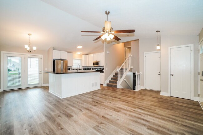 Building Photo - 4581 Dungannon Dr
