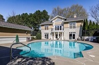 Building Photo - Amazing condo located in heart of Buckhead!