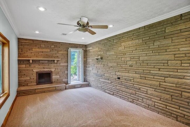 Building Photo - 3407 Bean-Oller Rd