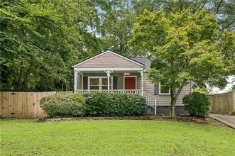 Building Photo - 1136 Gilbert St SE