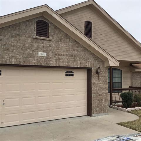 Building Photo - 6104 Alexus Dr