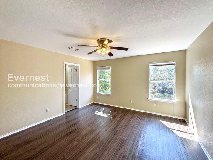 Building Photo - 3605 Texas Topaz Dr