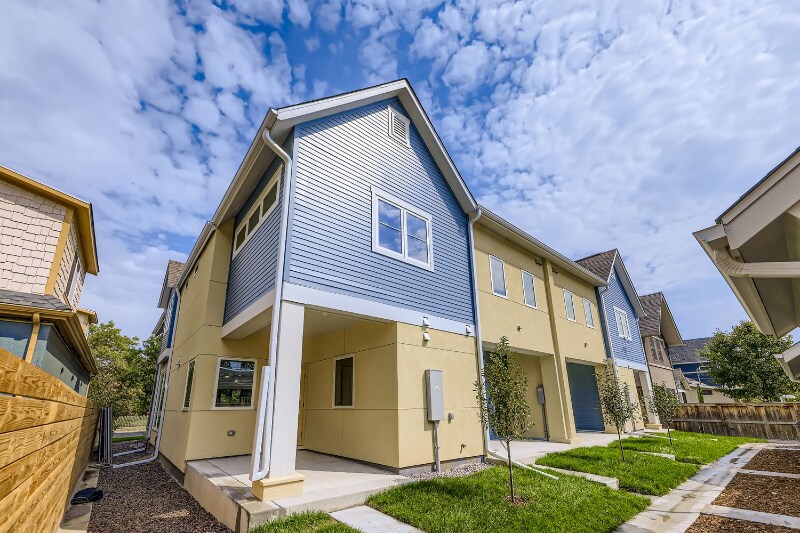 Building Photo - 57 Elati St