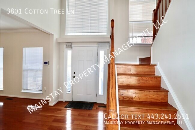 Building Photo - Beautiful 5 Bedroom SFH in Family Friendly...