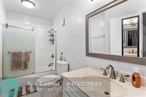 Building Photo - 5850 NW 57th Ave