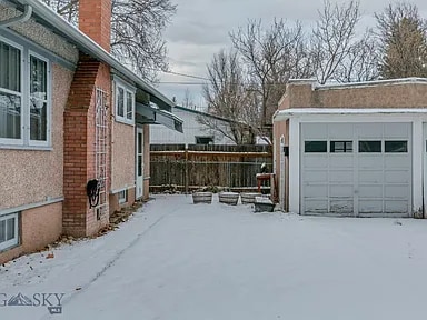 Building Photo - 810 W Lewis St