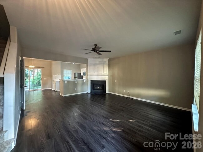 Building Photo - 6613 Rothchild Dr