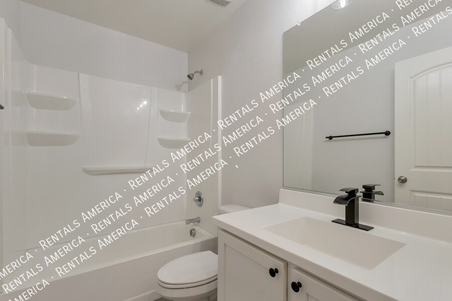 Building Photo - 1744 E Desert Breeze Pl