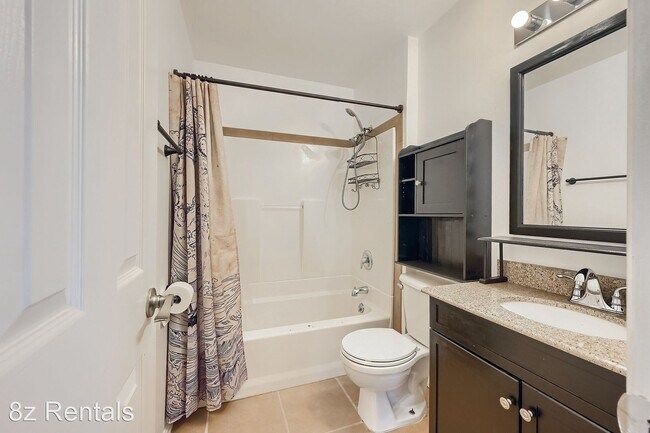 Building Photo - 3 br, 1.5 bath House - 10011 Clay Street