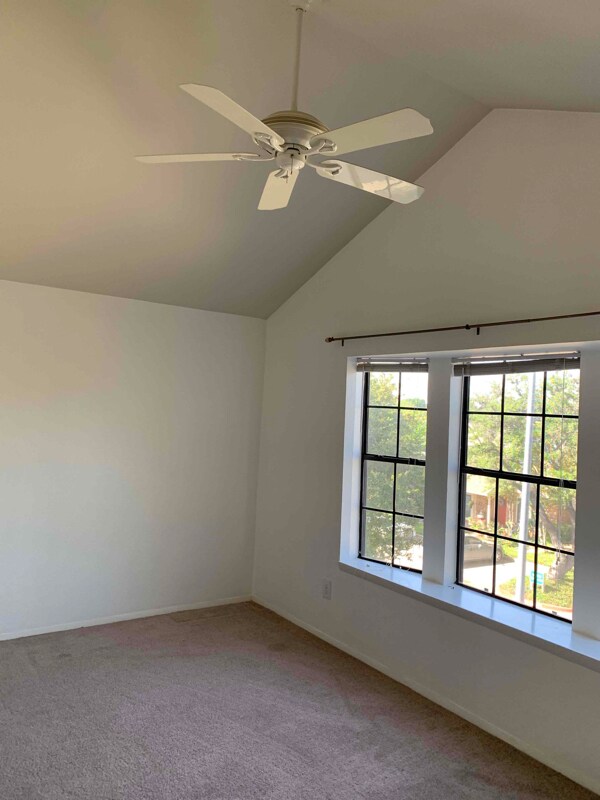 Building Photo - 11901 Swearingen Dr