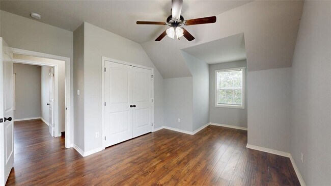 Building Photo - 109 Southland St