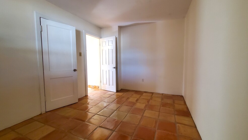2nd bedroom - 621 W Solana Ave