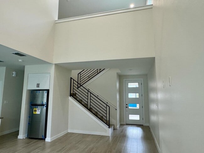 Building Photo - 7511 Cresta Bella St