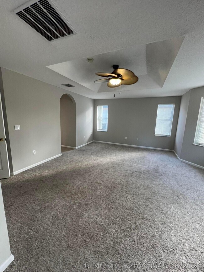 Building Photo - 9070 Dupont Pl