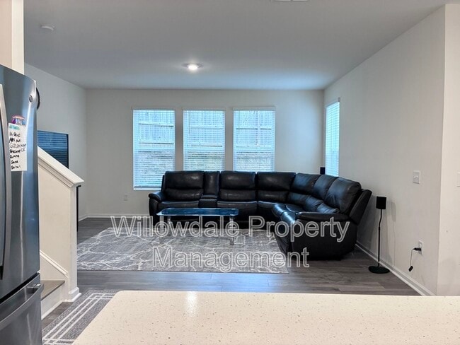 Building Photo - 1405 Chipping Dr