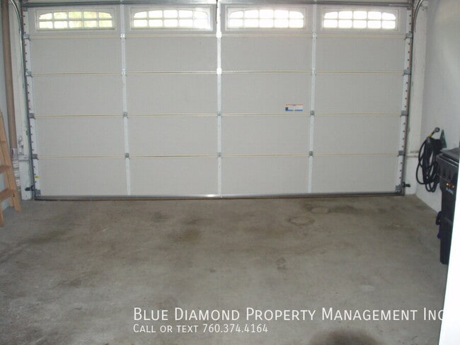 Building Photo - 12770 Via Terceto