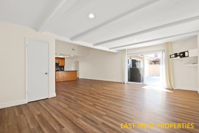 Building Photo - 5012 Greencap Ave