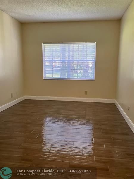 Building Photo - 671 Cypress Lake Blvd