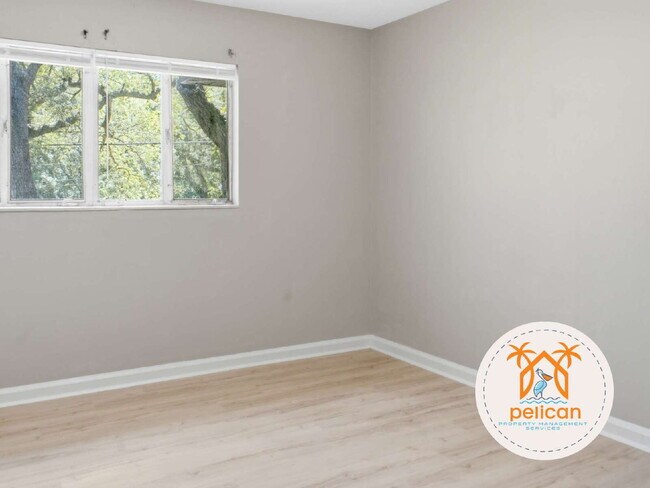 Building Photo - Charming 3-Bedroom, 2-Bath Home on a Shaded Lot in Pensacola