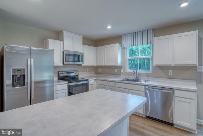 Building Photo - 99 Galena Rd