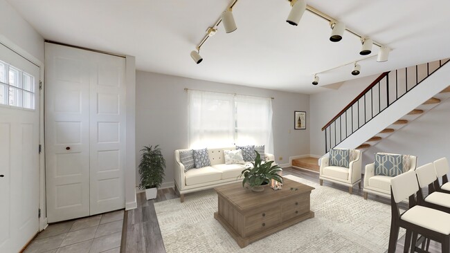 Building Photo - 368 Farmingdale Cir