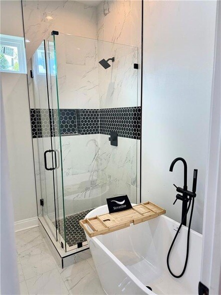 Building Photo - 8927 Fig St