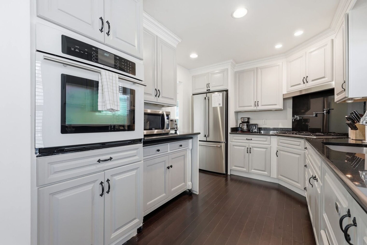 Building Photo - 36 Weeden St