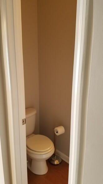 main floor bathroom - 618 Spence Enclave Way