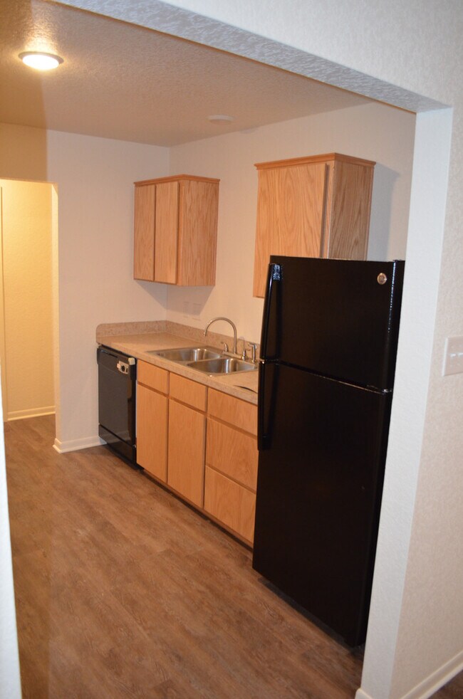 Building Photo - 211 Coby Dr