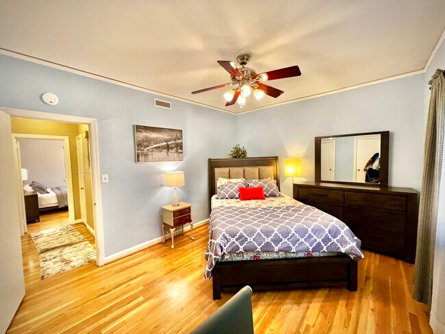 Building Photo - 430 Lindbergh Dr NE