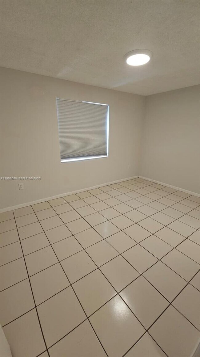 Building Photo - 5720 SW 5th St