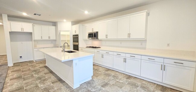 Building Photo - Rockport Ranch Beautiful Brand New Lennar ...